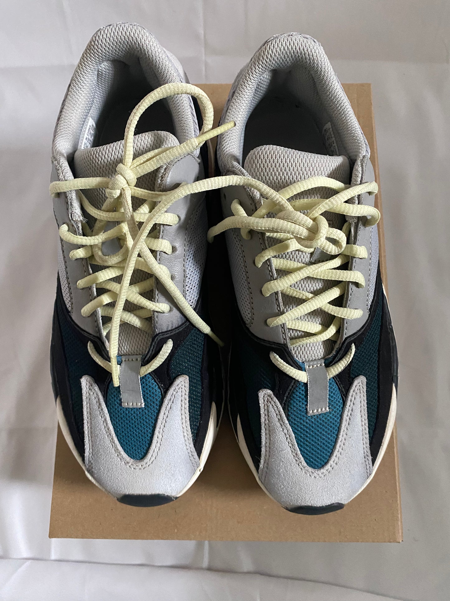 Adidas Yeezy Boost 700 Wave Runner Used size 42