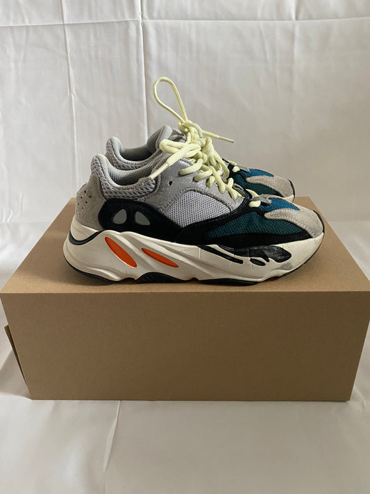 Adidas Yeezy Boost 700 Wave Runner Used size 36