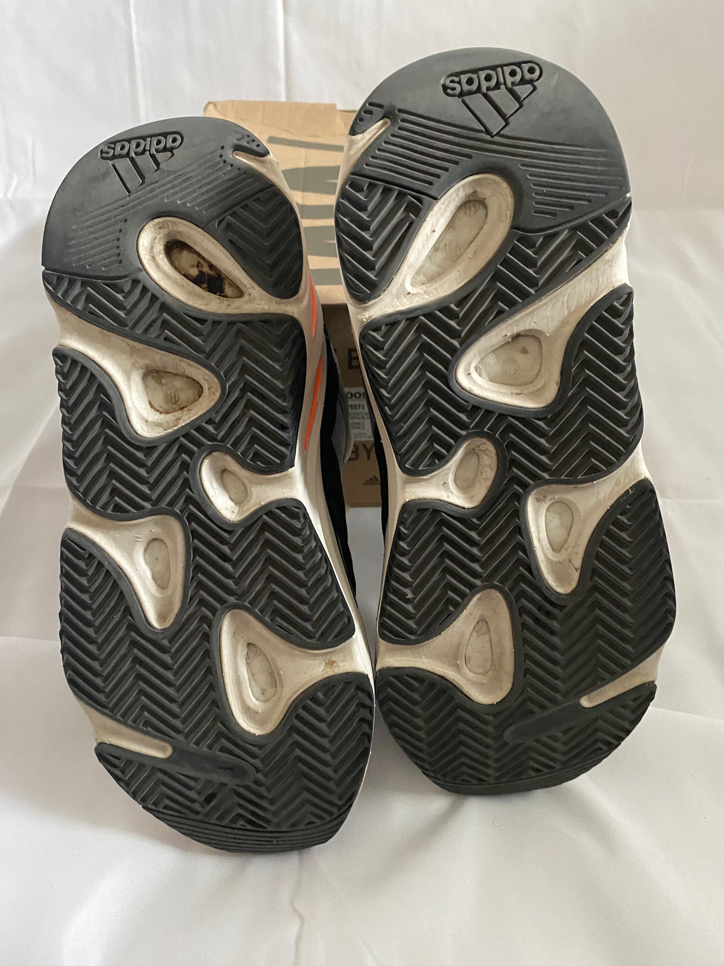 Adidas Yeezy Boost 700 Wave Runner Used size 41